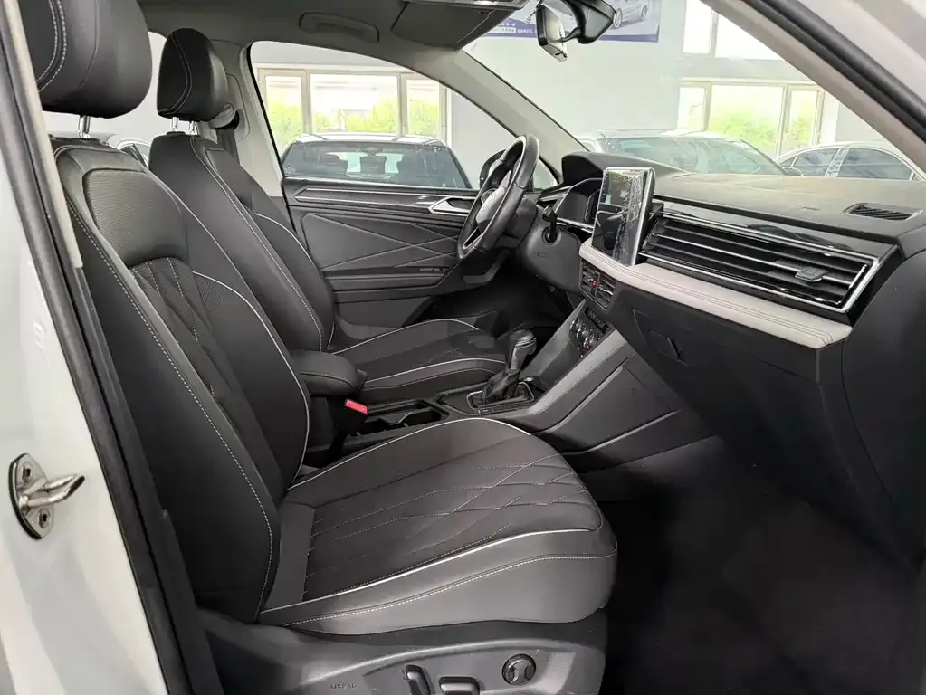 Volkswagen Tiguan L 2023 из CN, фото 8