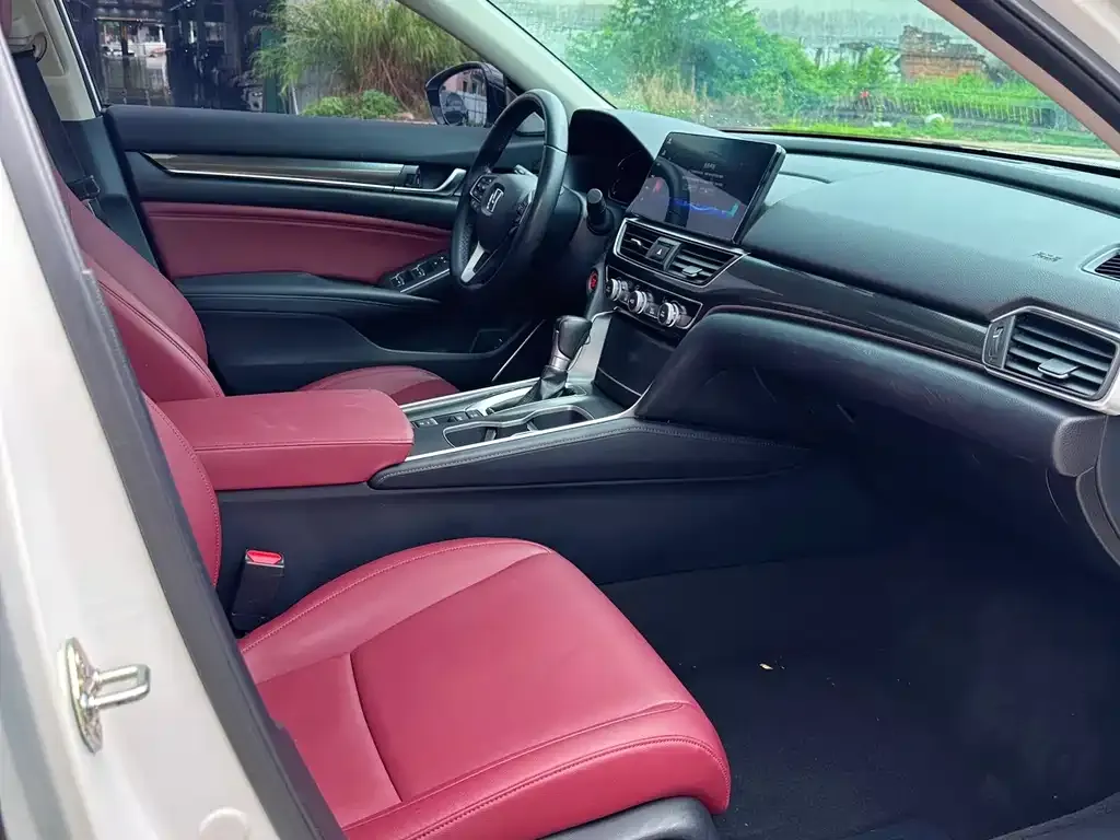 Honda Accord — фото 3