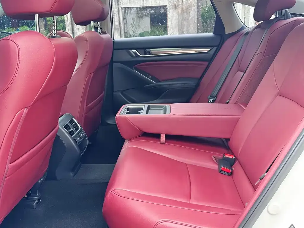 Honda Accord — фото 2