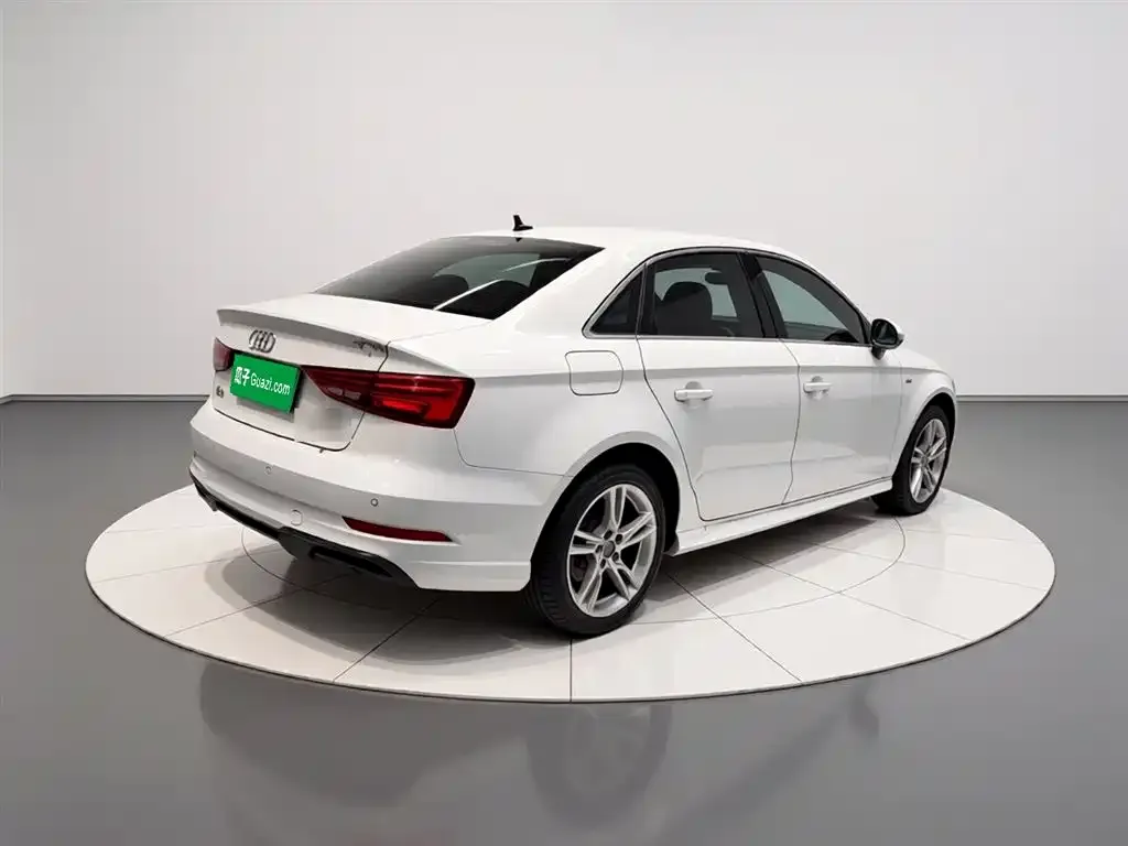 Audi A3 2021 из CN, фото 2