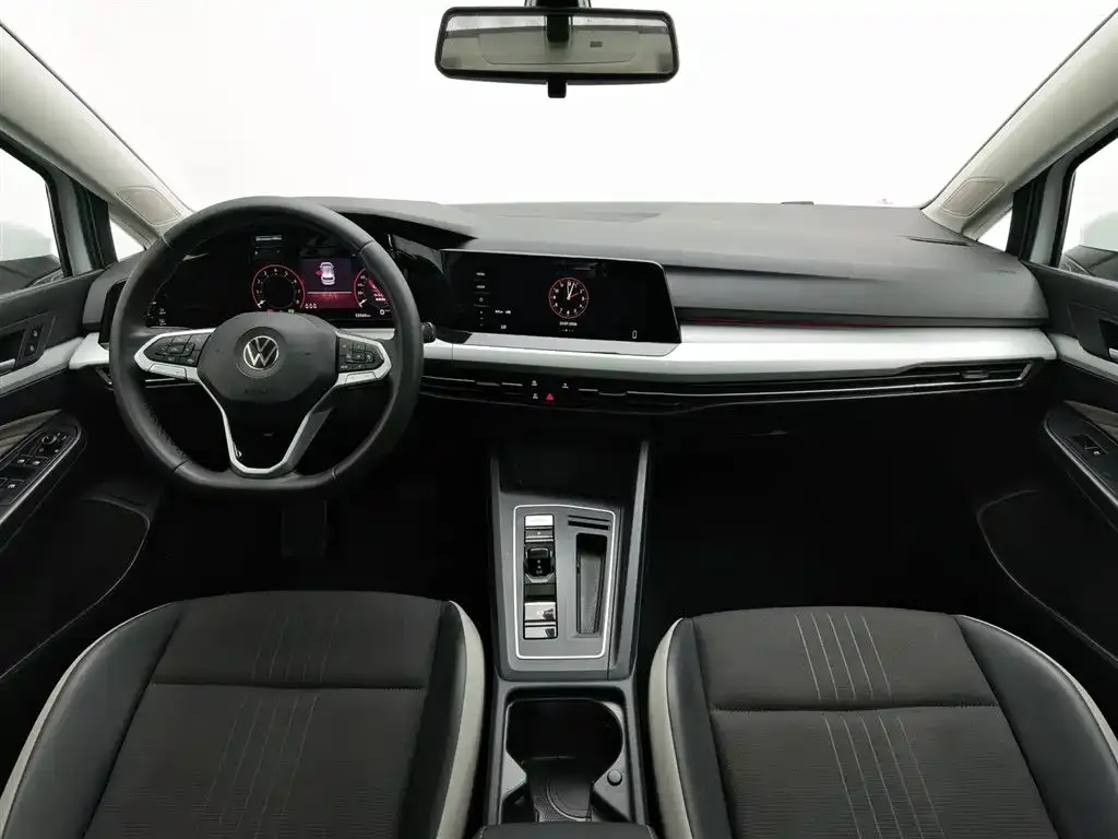 Volkswagen Golf 2022 из CN, фото 7