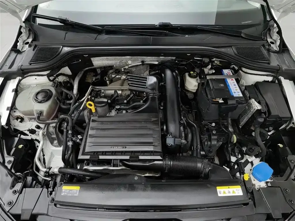 Volkswagen Golf 2022 из CN, фото 9