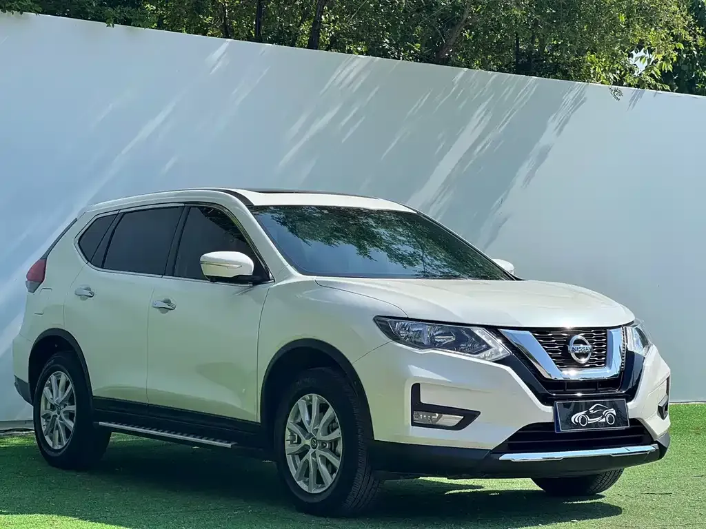 Nissan X-Trail — фото 7