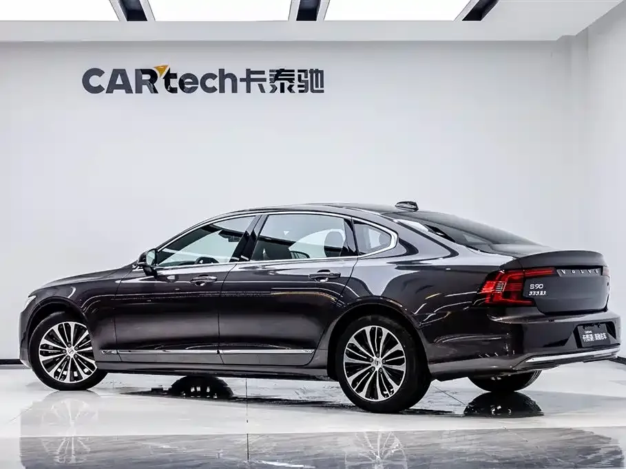 Volvo S90 — фото 9