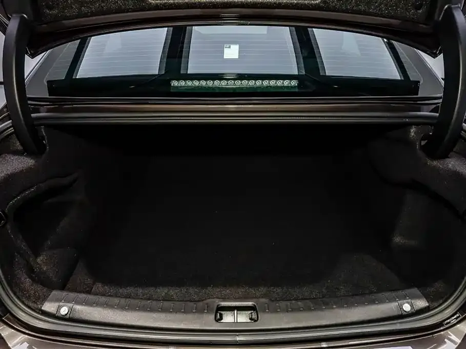 Volvo S90 — фото 4