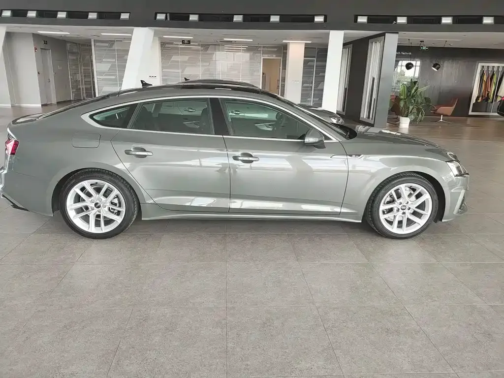 Audi A5 (Import) — фото 9
