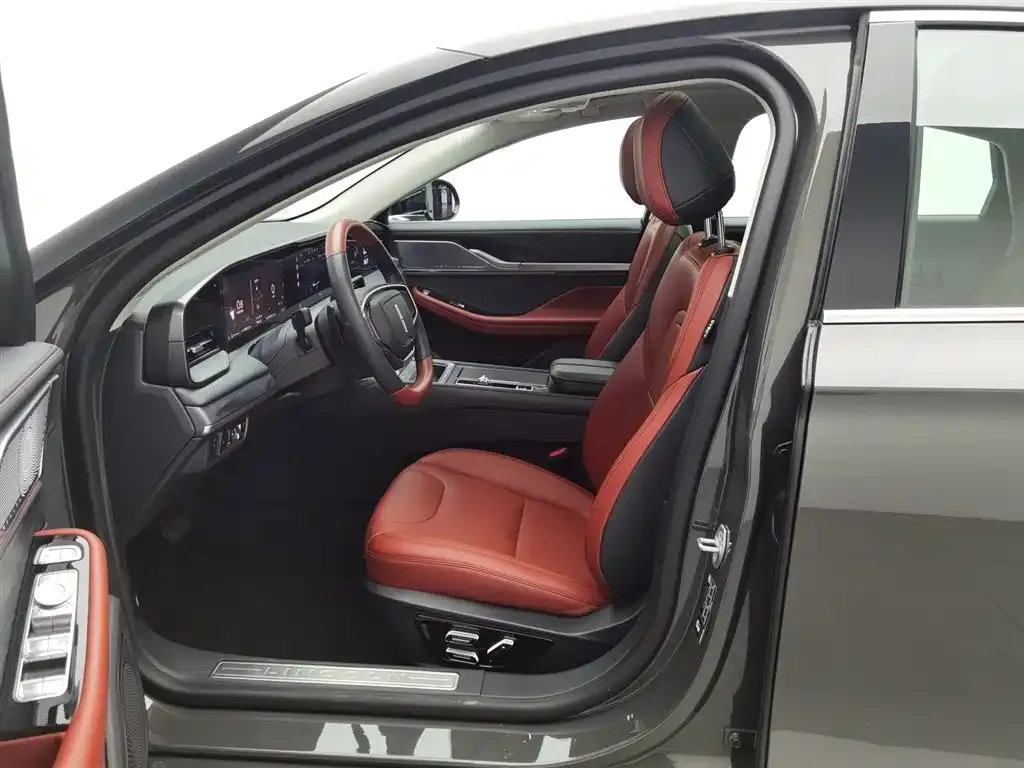 Lincoln Z 2023 из CN, фото 10