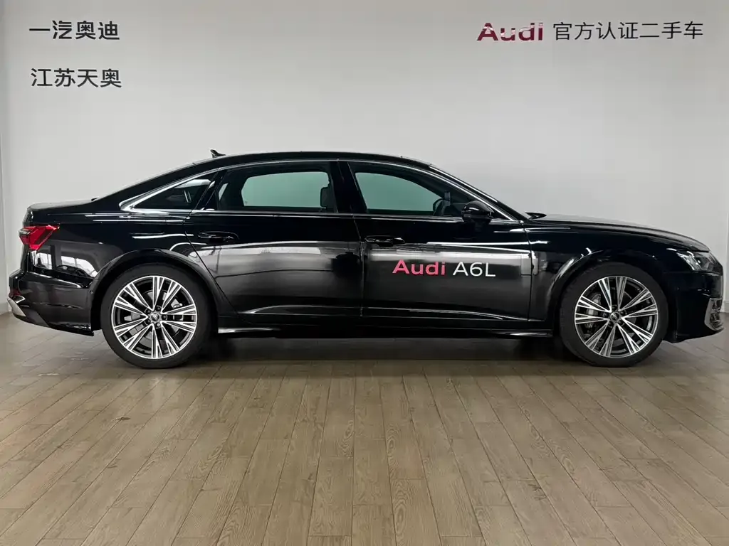 Audi A6L — фото 9