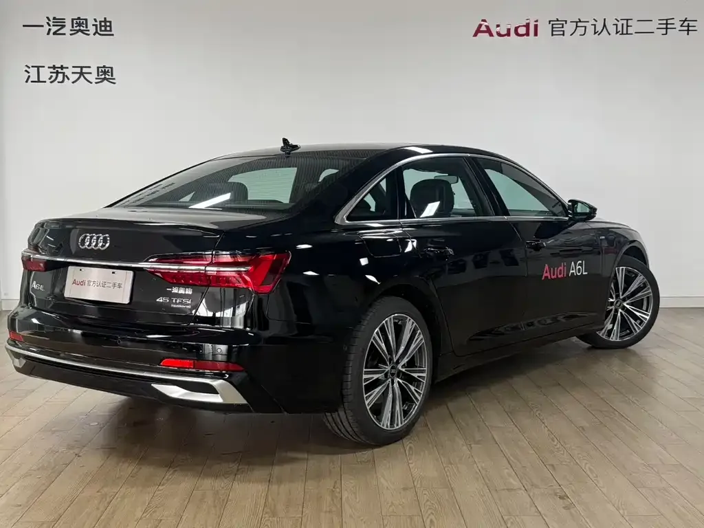 Audi A6L — фото 8