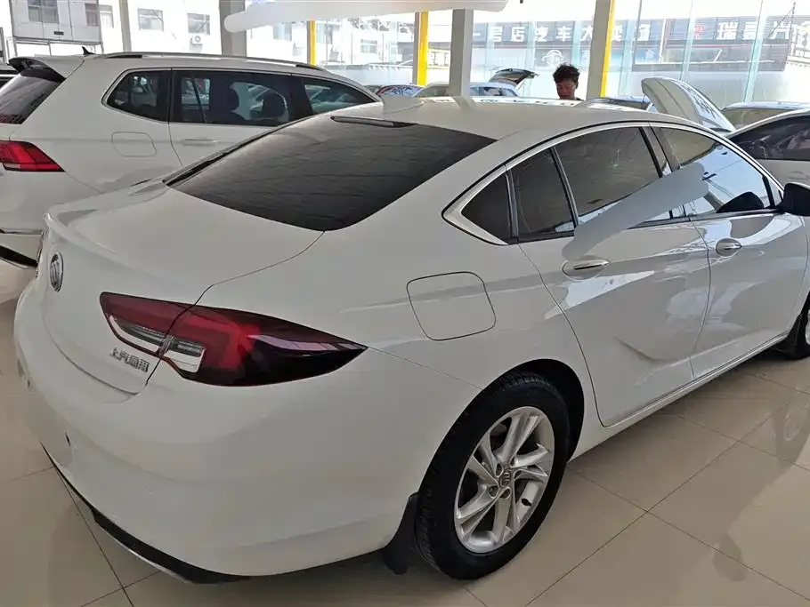 Buick Regal — фото 7
