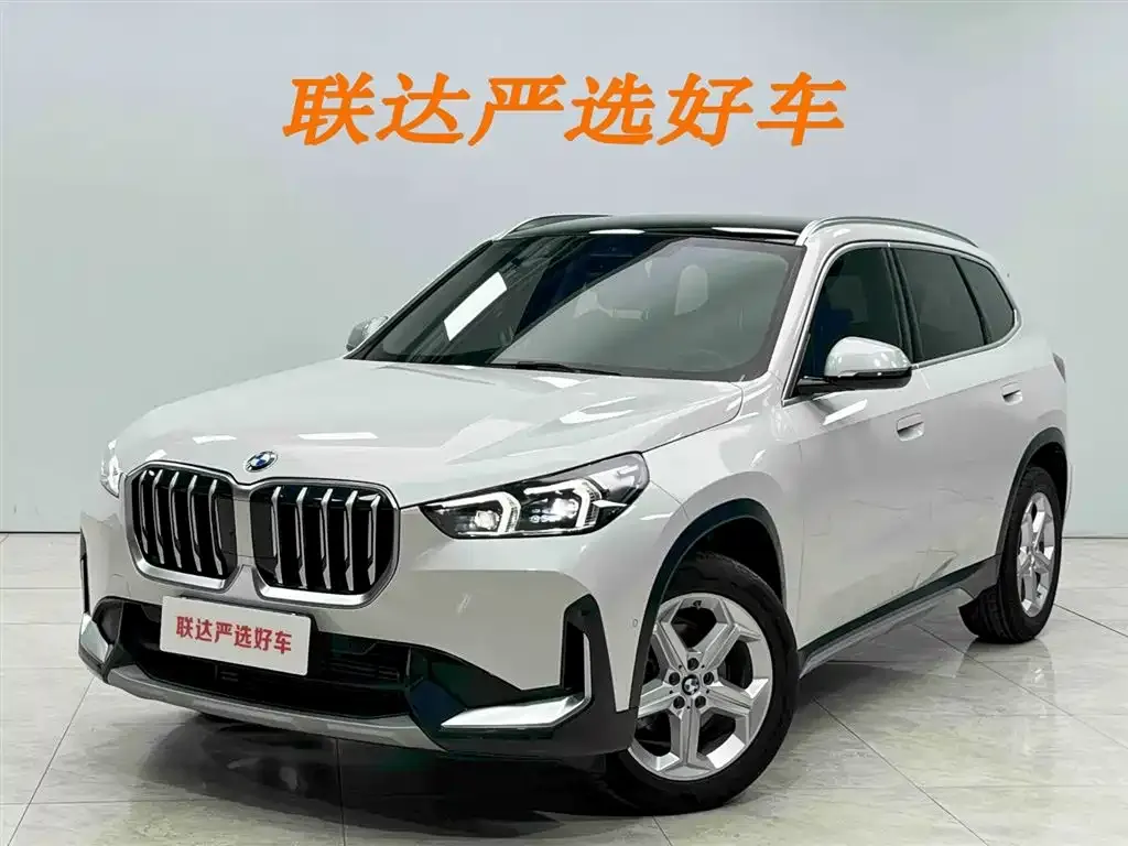 BMW X1 — фото 1