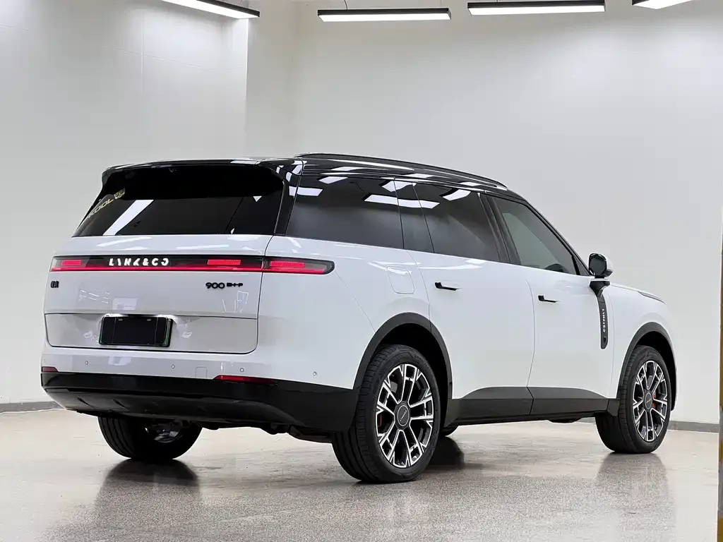 Lynk & Co 900 2025 из CN, фото 5