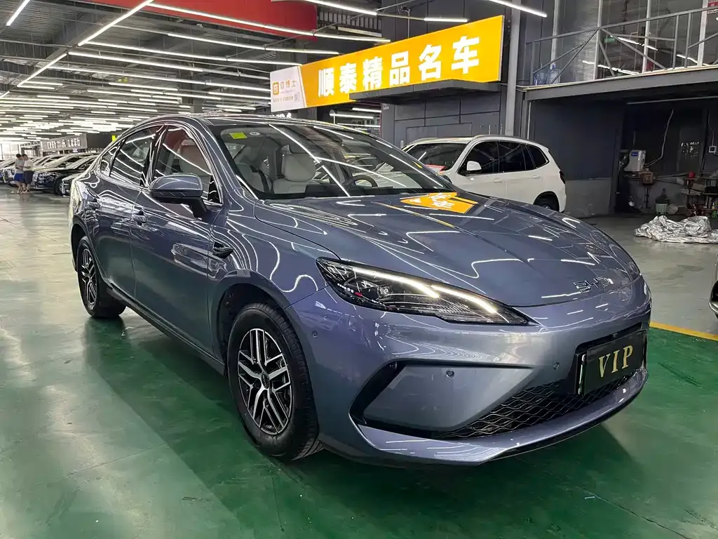 BYD Seal 05 DM-i — фото 8