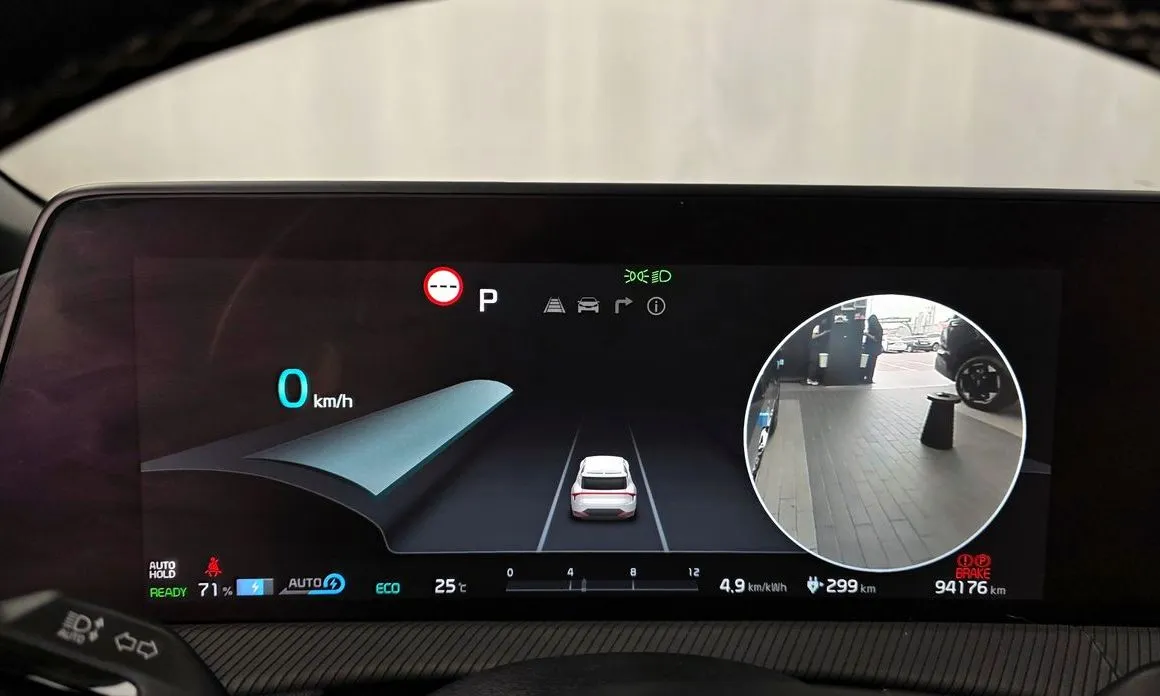 Kia EV6 2023 из KR, фото 6