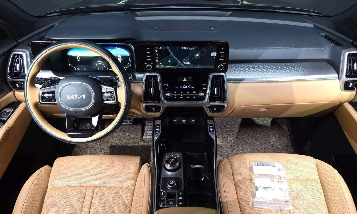 Kia Sorento — фото 5