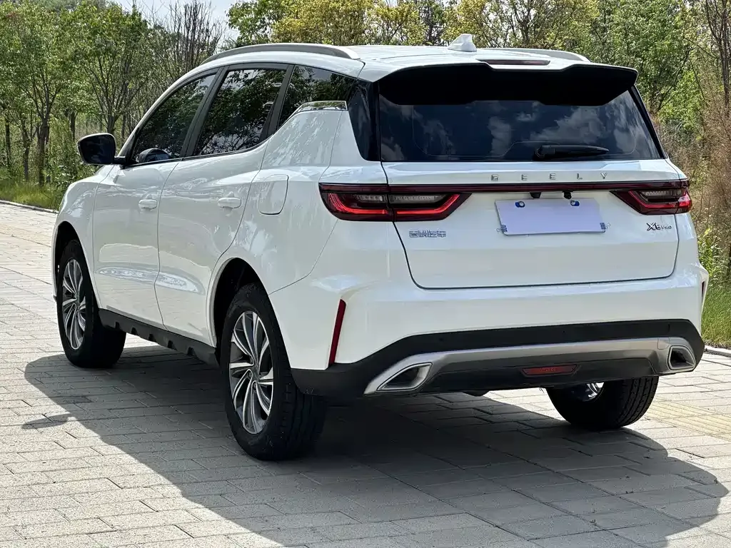 Geely Vision X6 — фото 10