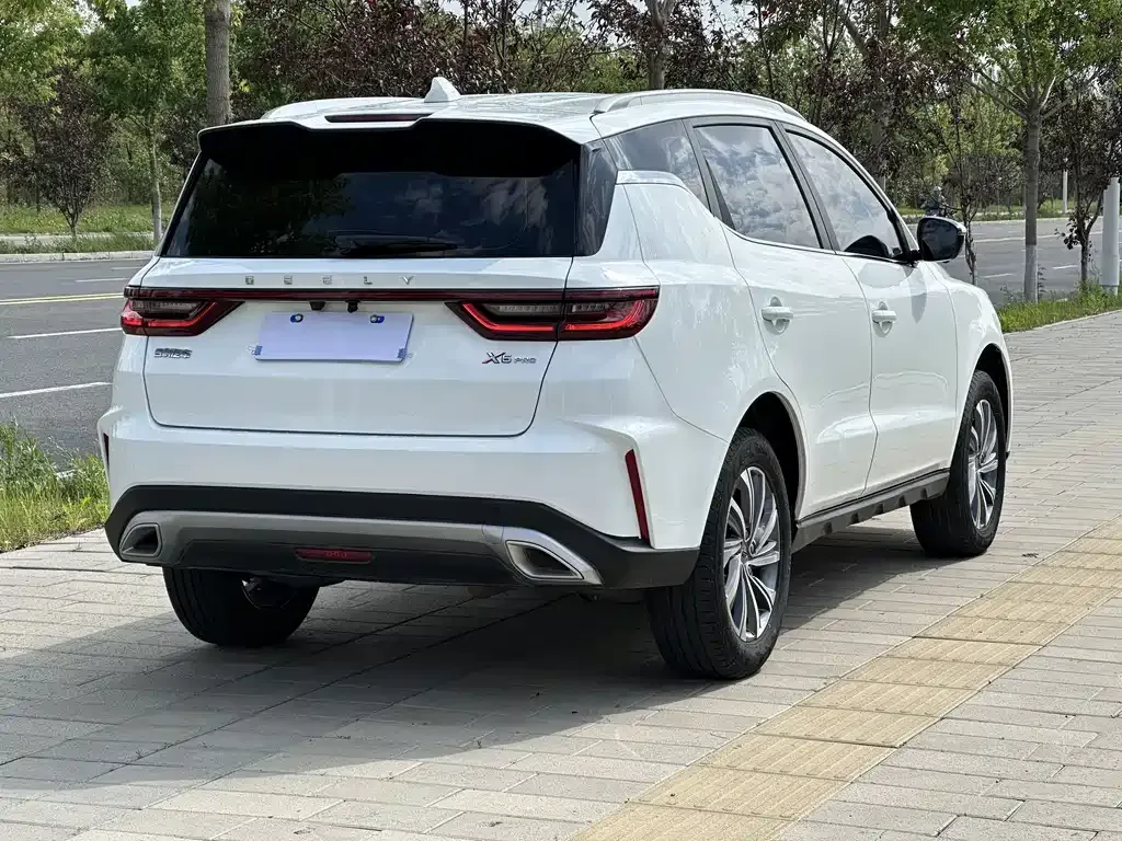 Geely Vision X6 — фото 7