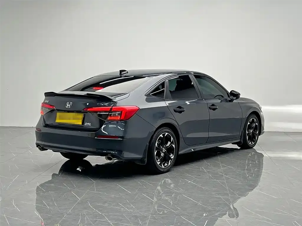 Honda Civic — фото 7