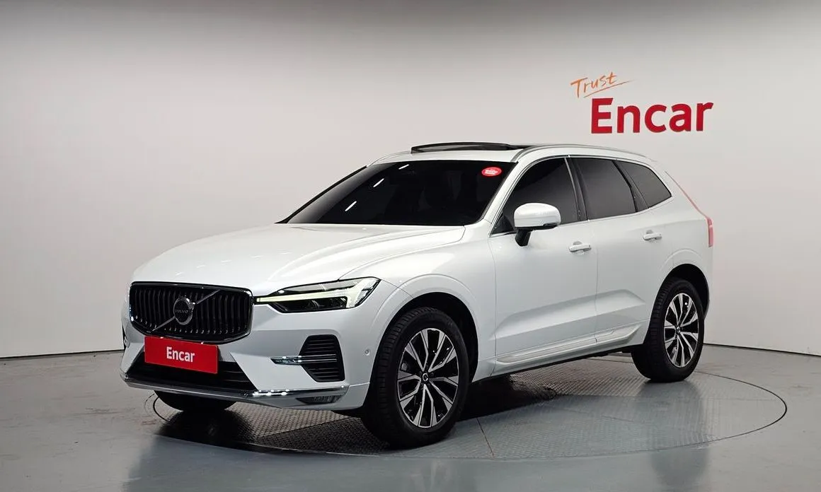 Volvo XC60 — фото 1