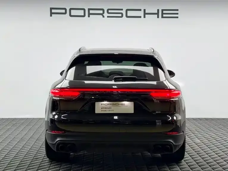 Porsche Cayenne — фото 5