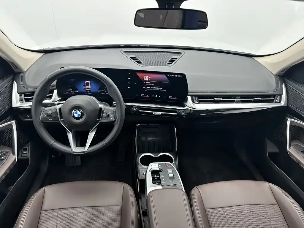 BMW X1 — фото 10