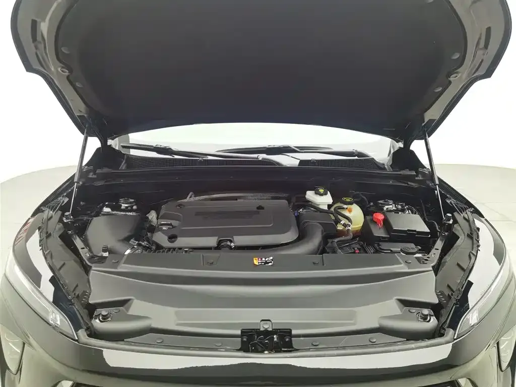 Buick Envision Plus — фото 10
