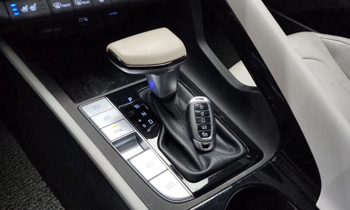 Hyundai AVANTE 2021 из KR, фото 4