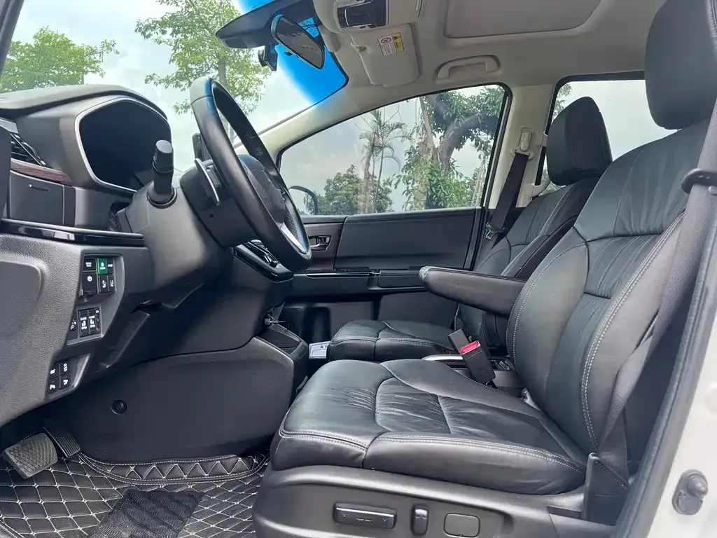 Honda Odyssey 2023 из CN, фото 2