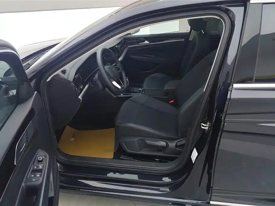 Volkswagen Passat — фото 9