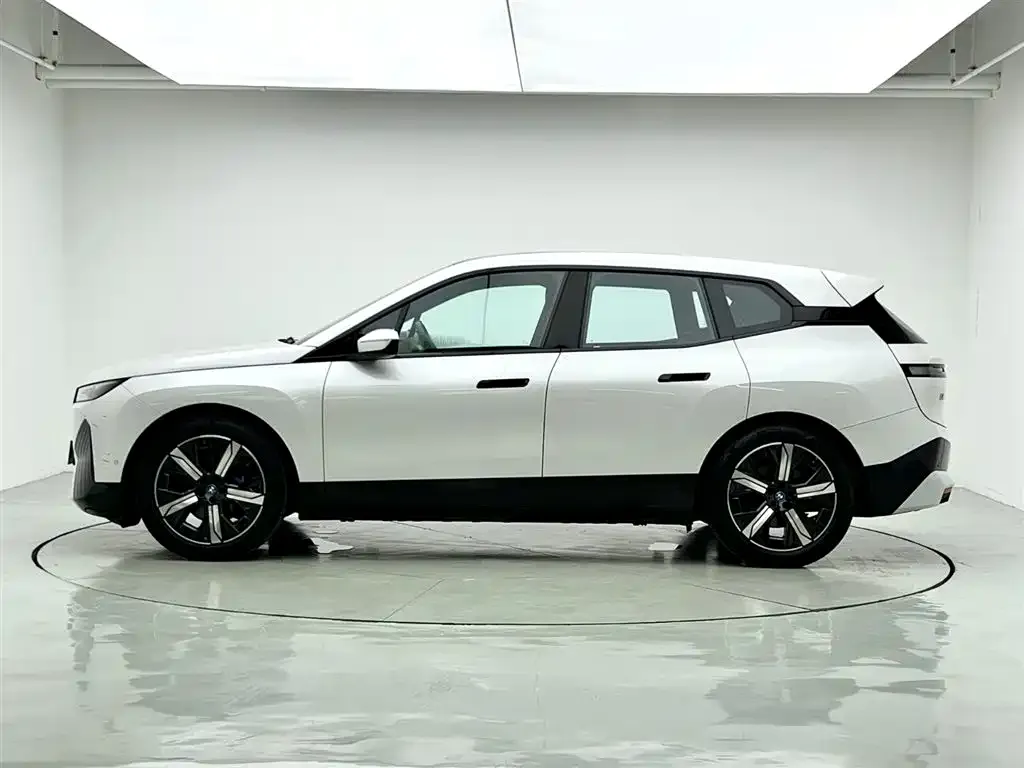 BMW iX 2023 из CN, фото 7