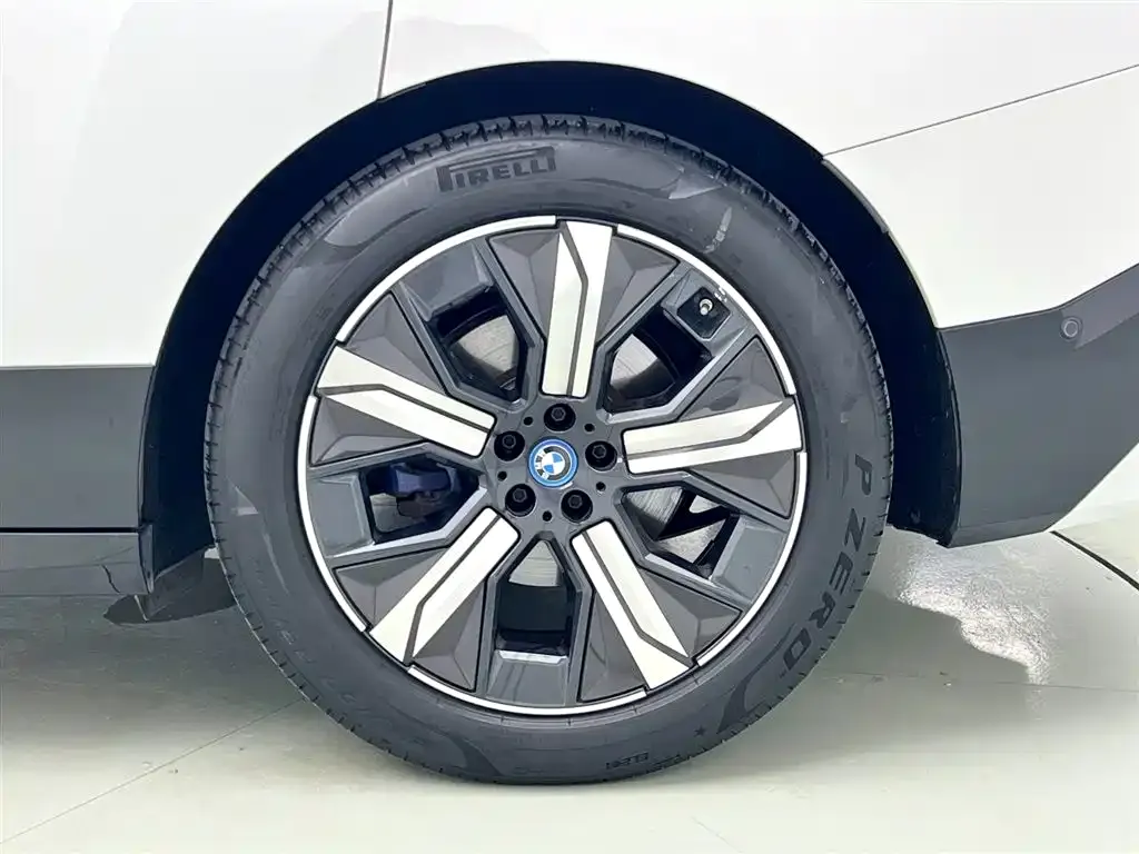 BMW iX 2023 из CN, фото 9