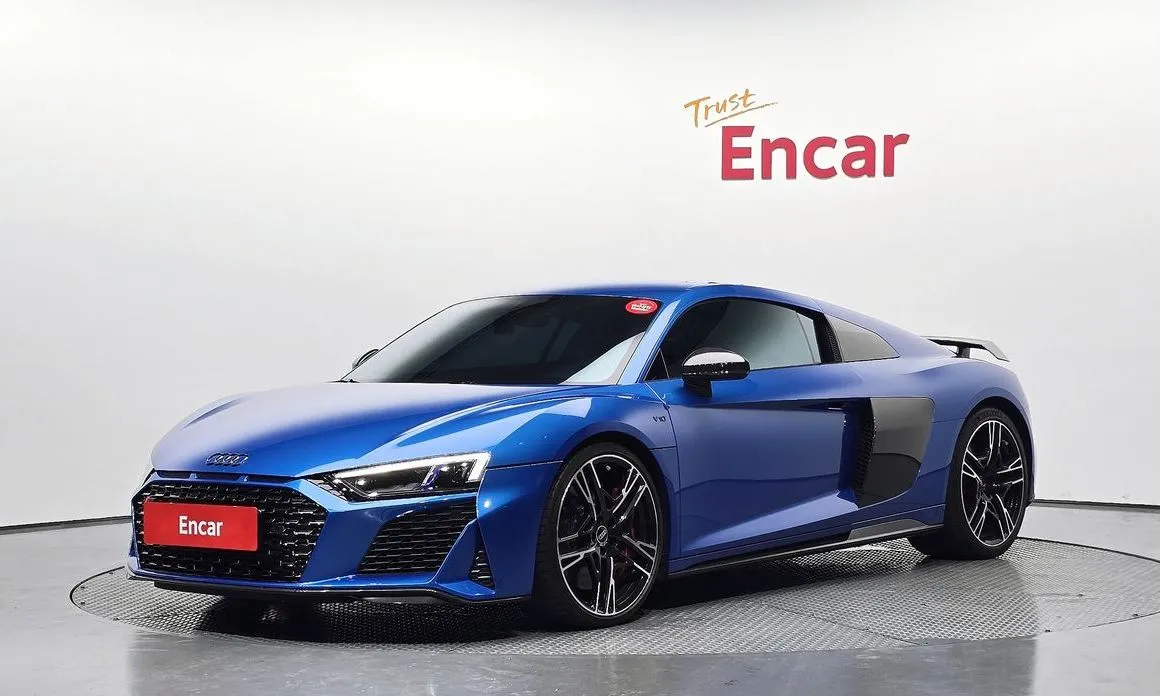Audi R8