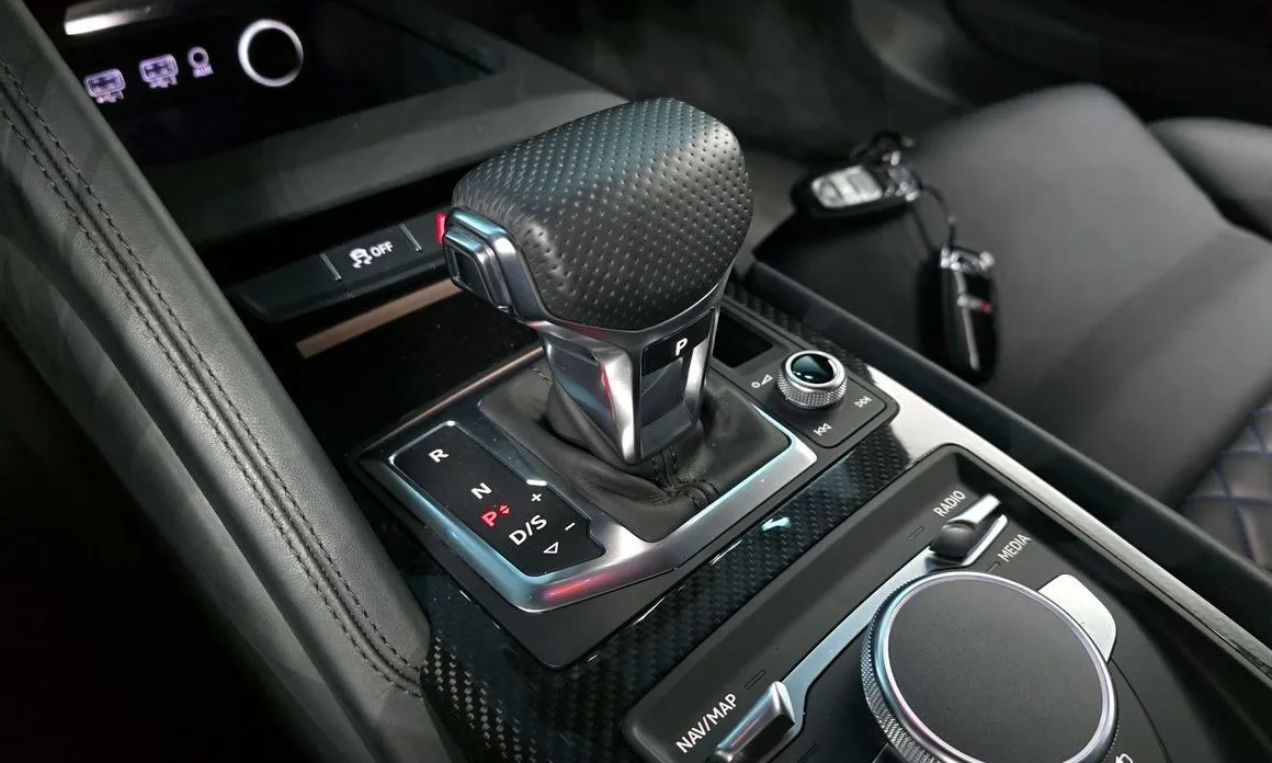 Audi R8 2022 из KR, фото 4