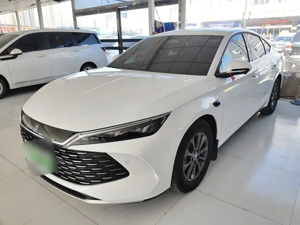 BYD Qin L — фото 1
