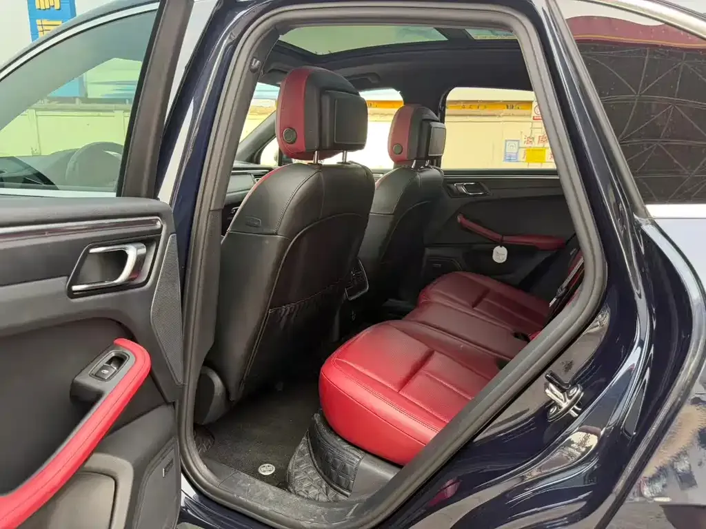 Porsche Macan 2023 из CN, фото 2