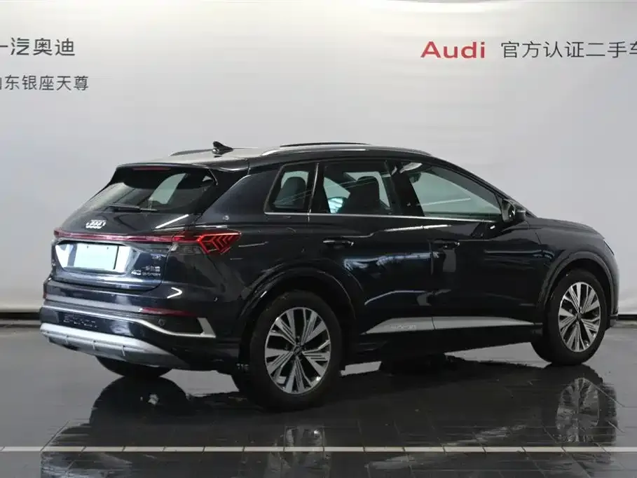 Audi Q4 e-tron — фото 6