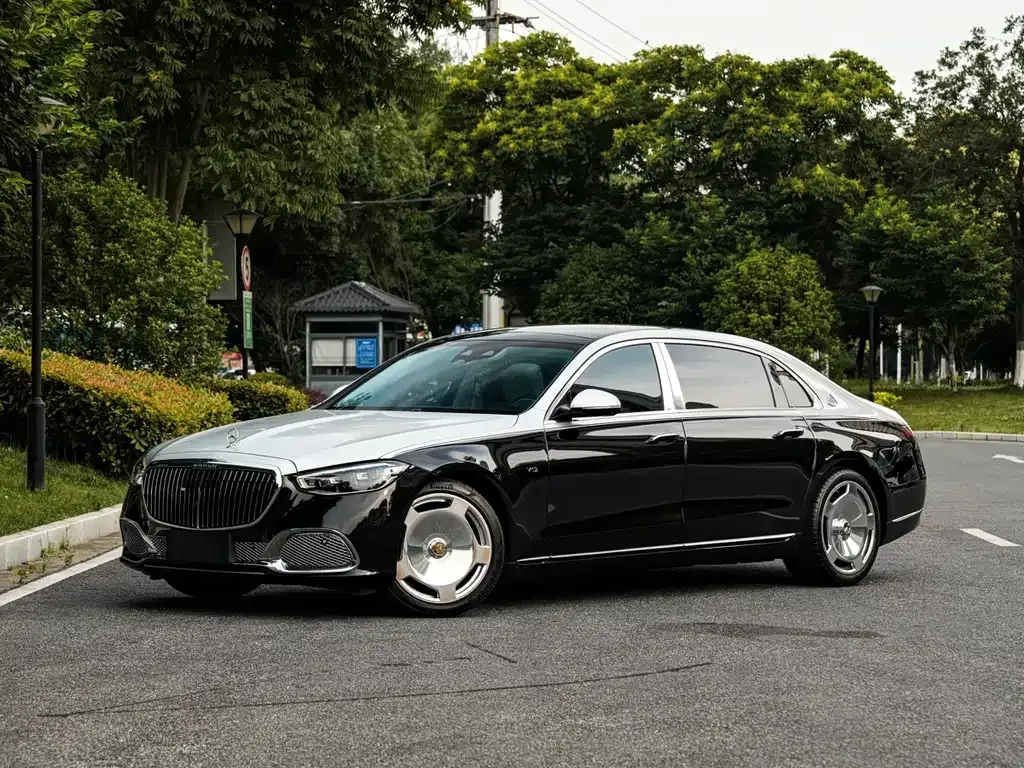 Mercedes-Benz S-Class — фото 1