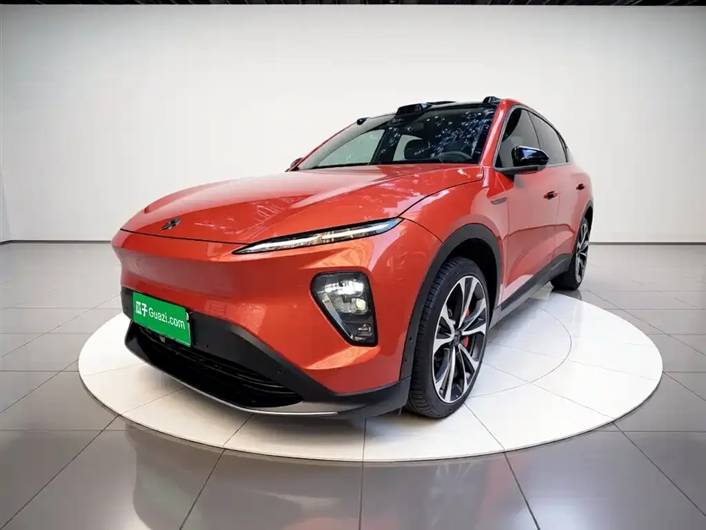 NIO EC7