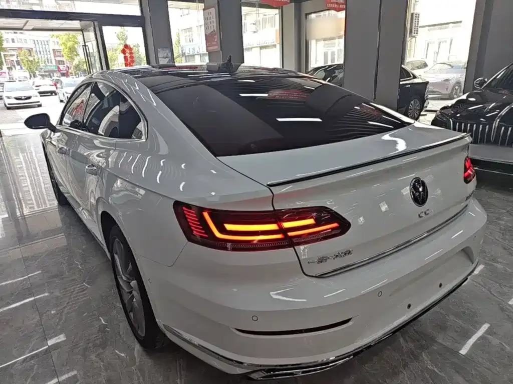 Volkswagen CC — фото 2