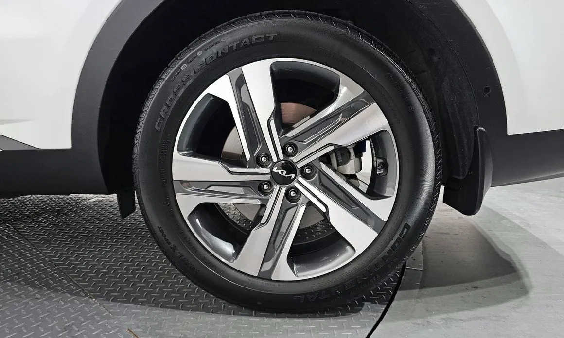 Kia Sorento 2023 из KR, фото 8