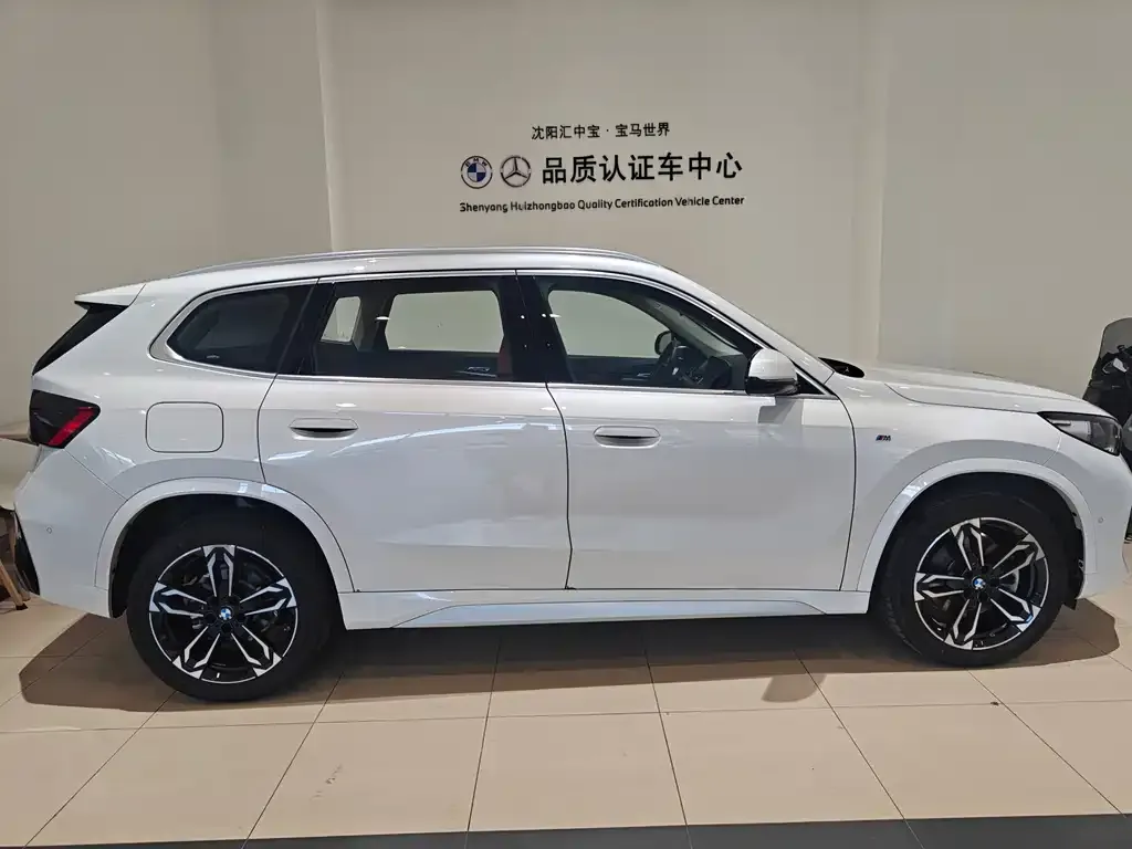 BMW X1 — фото 10