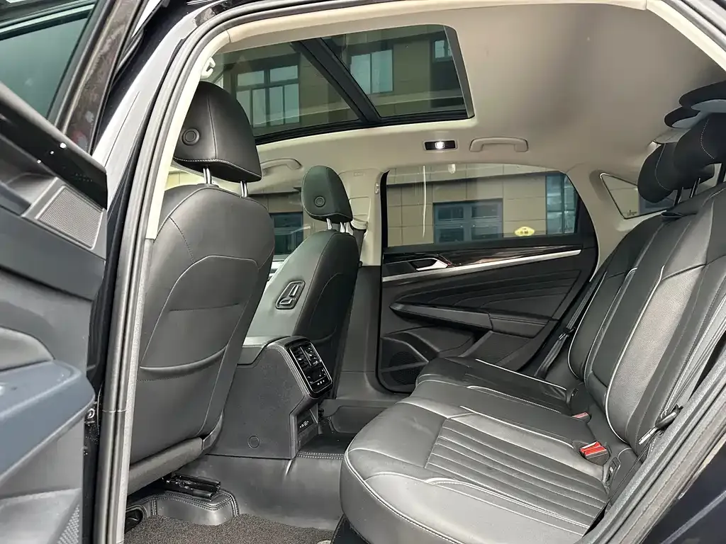 Volkswagen Passat — фото 4