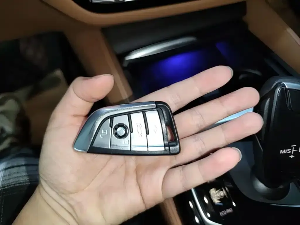 BMW 6 Series GT 2021 из CN, фото 2