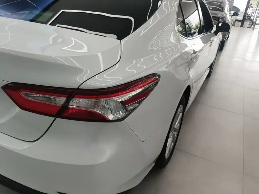 Toyota Camry 2024 из CN, фото 2