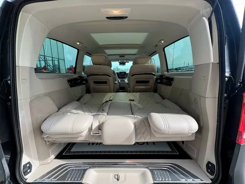 Mercedes-Benz V-Class 2021 из CN, фото 10