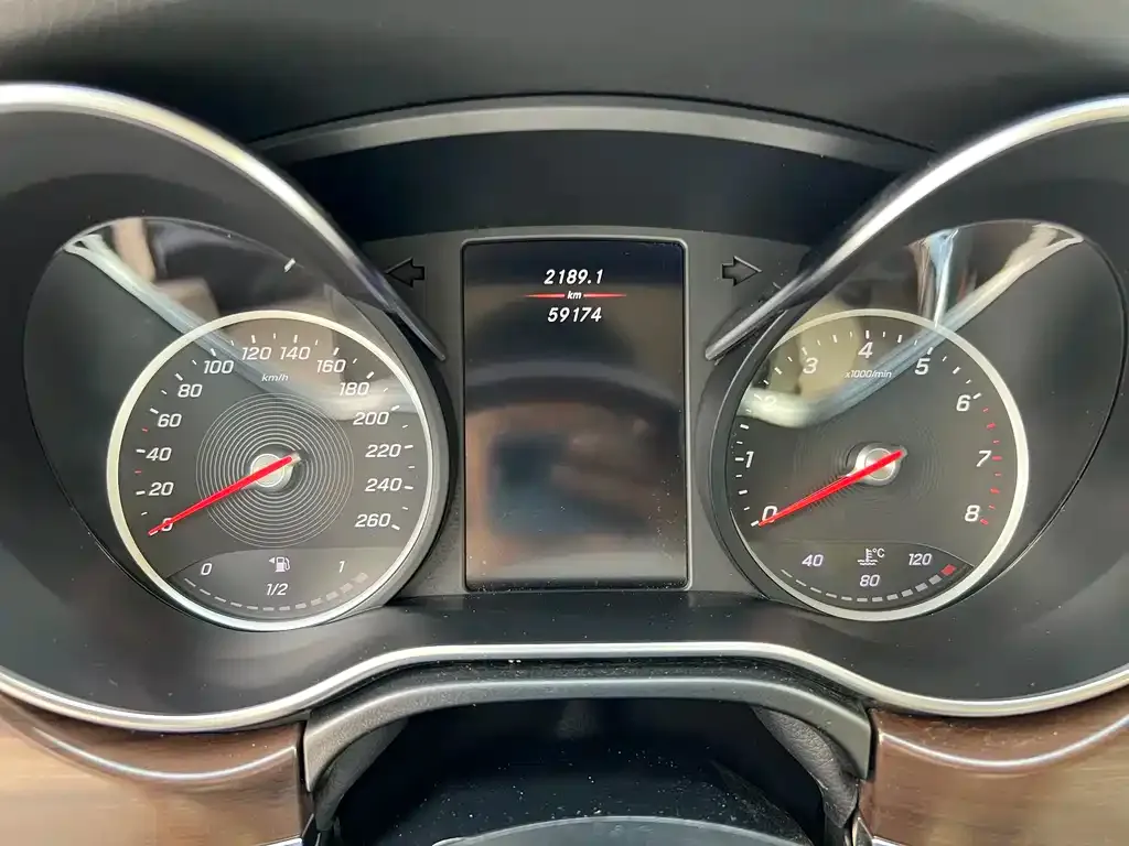 Mercedes-Benz V-Class 2021 из CN, фото 5