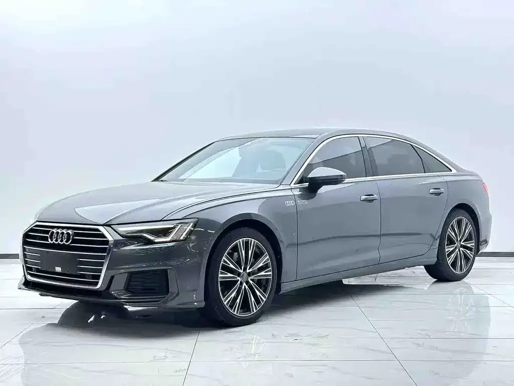 Audi A6L — фото 1