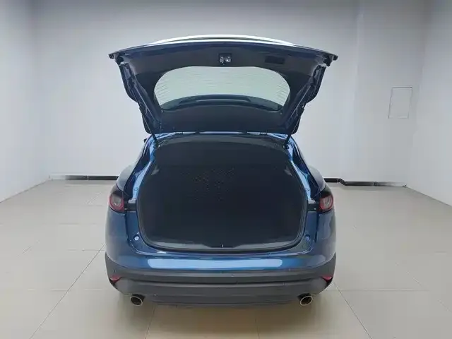 Mazda CX-4 2022 из CN, фото 2