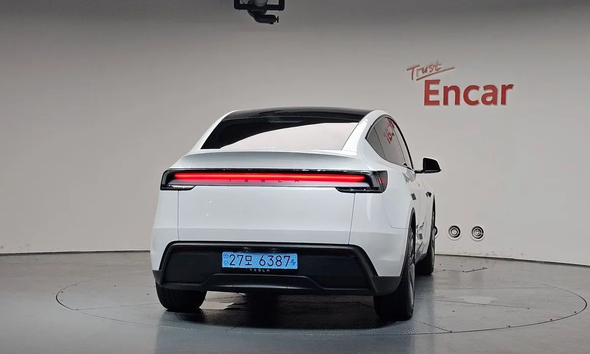 Tesla Model Y — фото 4
