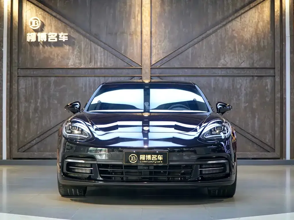 Porsche Panamera — фото 10